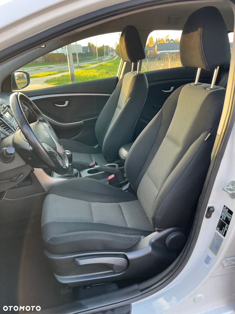 Hyundai i30 1.6 Style - 8