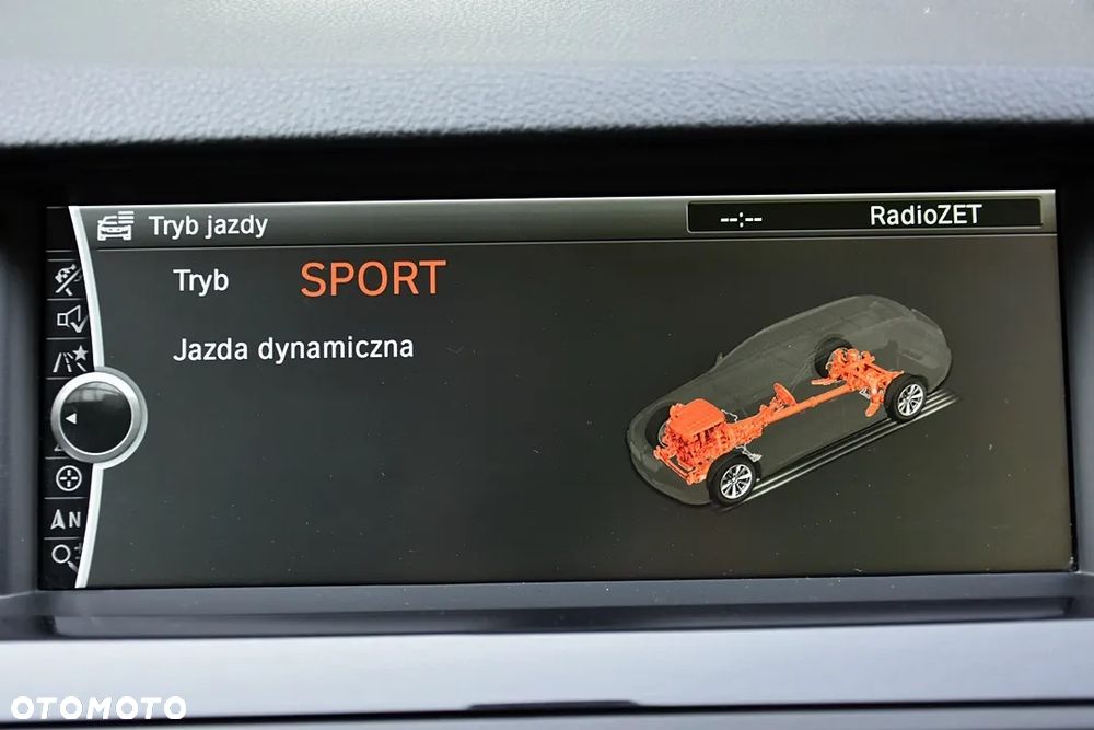 BMW Seria 5 530d xDrive Touring Luxury Line - 25