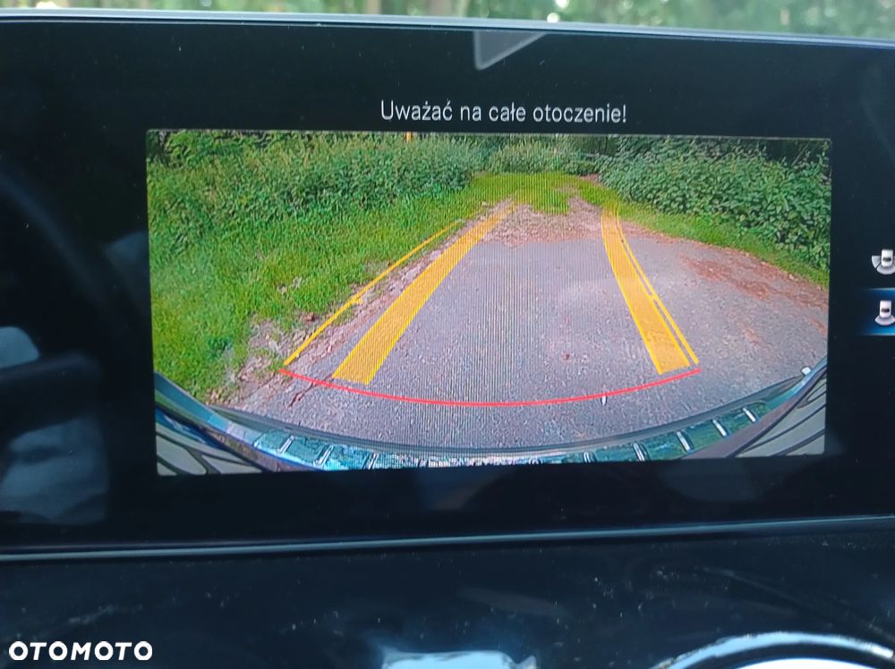 Mercedes-Benz GLA - 18