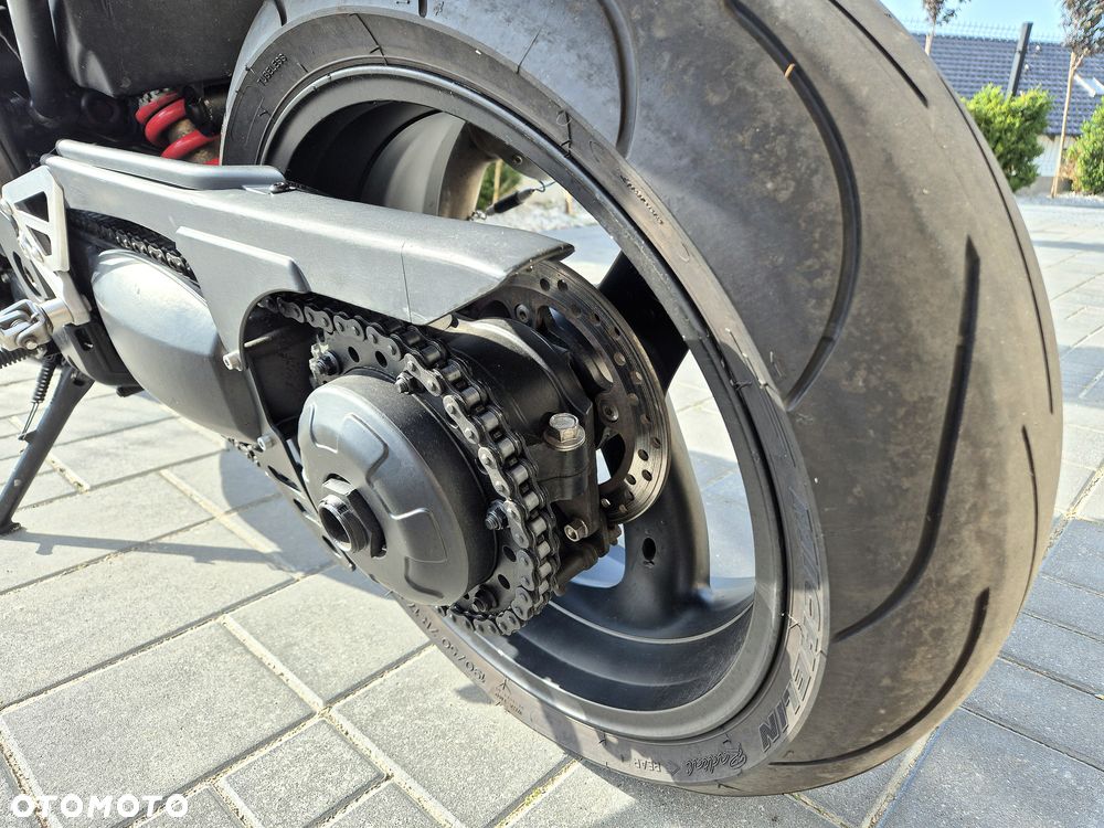 Triumph Speed Triple - 10