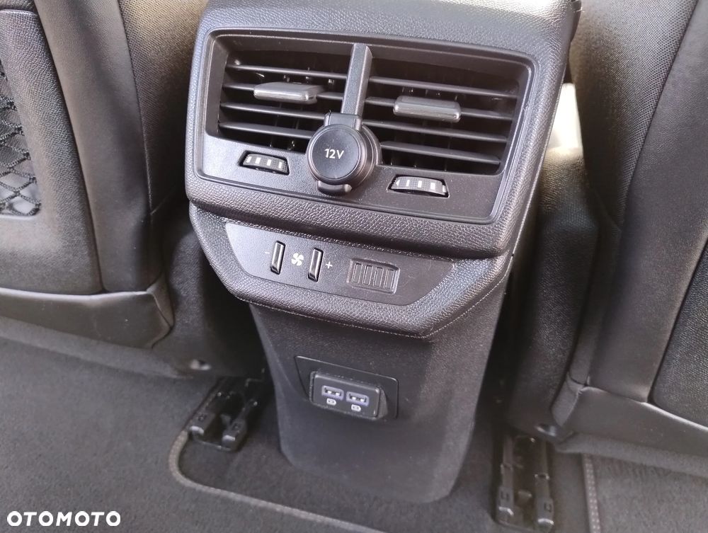 Peugeot 5008 BlueHDi 180 EAT8 GT Pack - 37