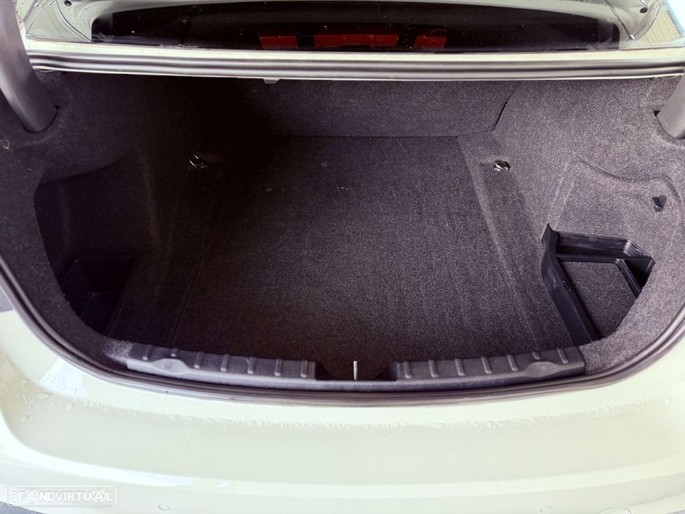 BMW 320 d Auto Pack M - 25