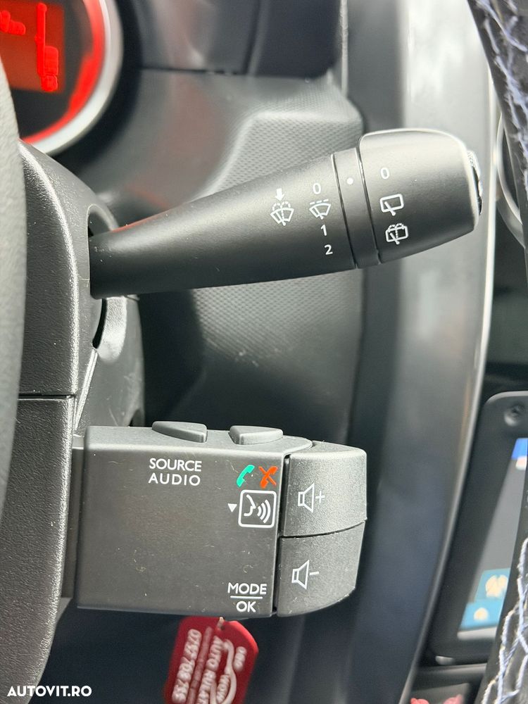 Dacia Duster 1.5 dCi 4x2 Prestige - 16