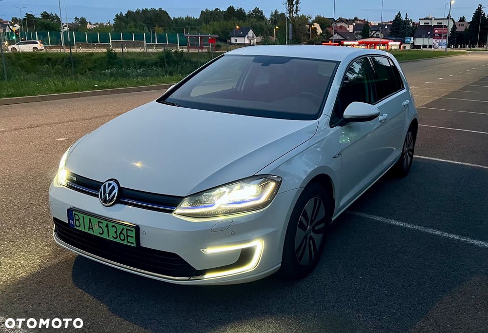 Volkswagen Golf - 27