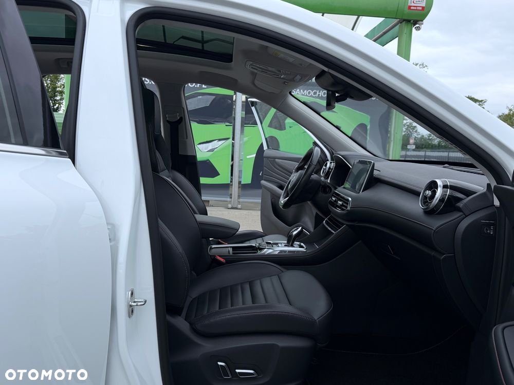 MG HS PHEV Luxury - 32