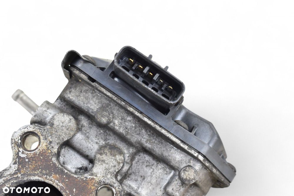 Zawór EGR NISSAN NAVARA D40 CABSTAR F24 PATHFINDER R51 2.5 DCI 14710-5X00A - 5