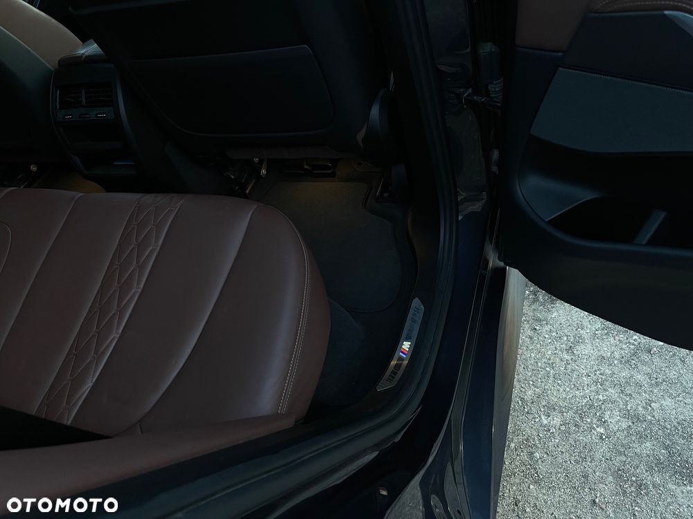 BMW X5 xDrive45e - 38