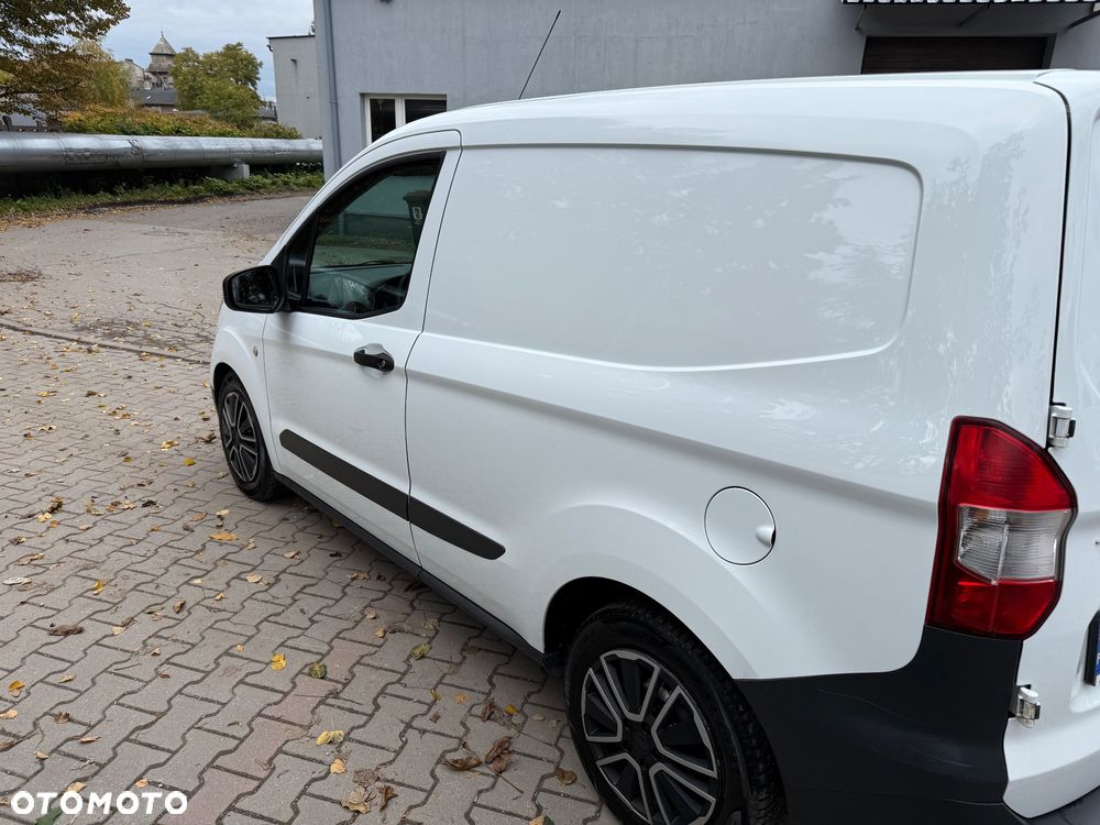Ford Transit Courier - 6
