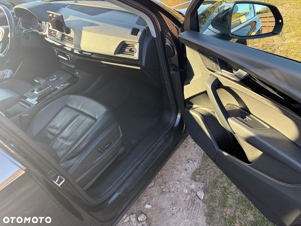 Audi Q5 45 TFSI quattro S tronic design - 14