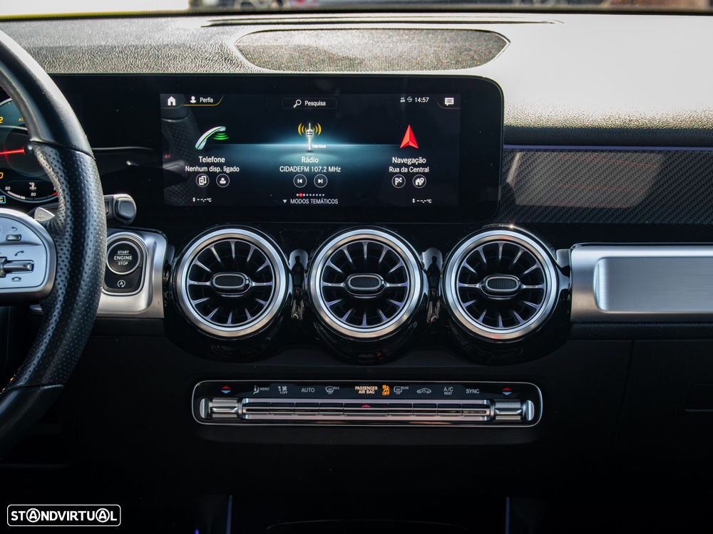 Mercedes-Benz GLB 180 d AMG Line - 32