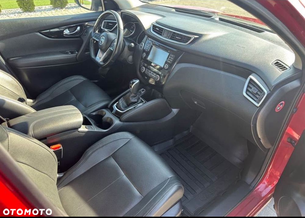 Nissan Qashqai 1.2 DIG-T Xtronic TEKNA+ - 17