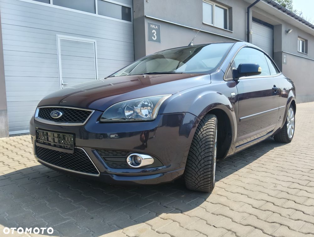 Ford Focus 2.0 16V Titanium - 20