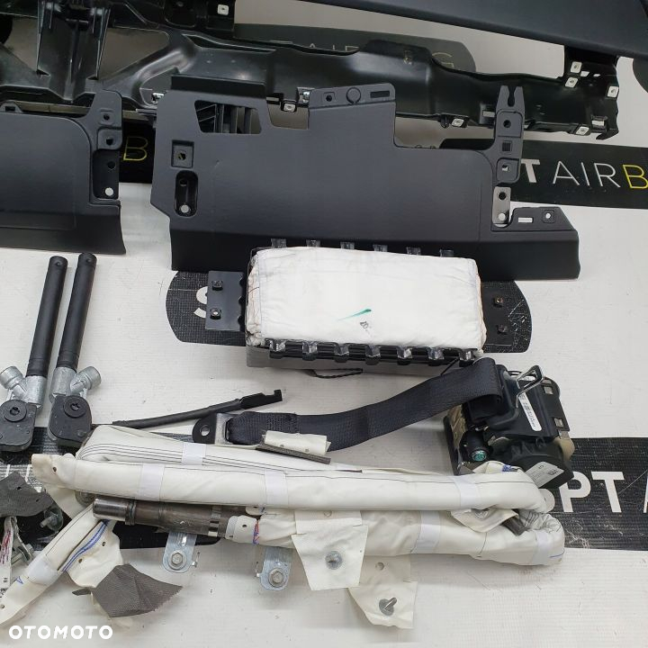 TESLA 3 III DESKA ROZDZIELCZA KONSOLA KOKPIT PULPIT PODUSZKI AIRBAG AIR BAG PASY KIT SET - 7