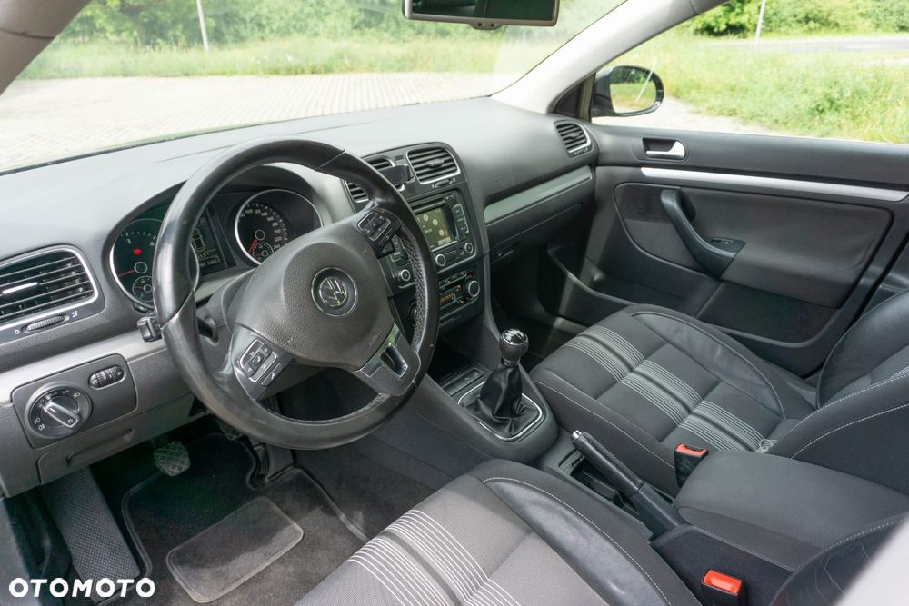 Volkswagen Golf 1.6 BlueTDI Comfortline - 12