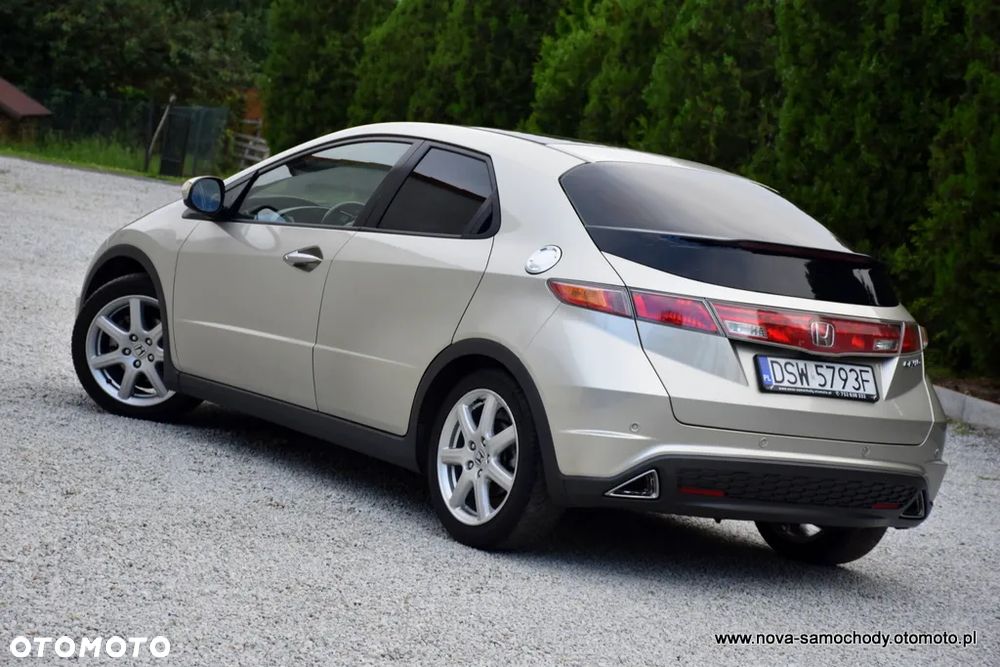Honda Civic 1.8i-VTEC Automatik Executive - 3