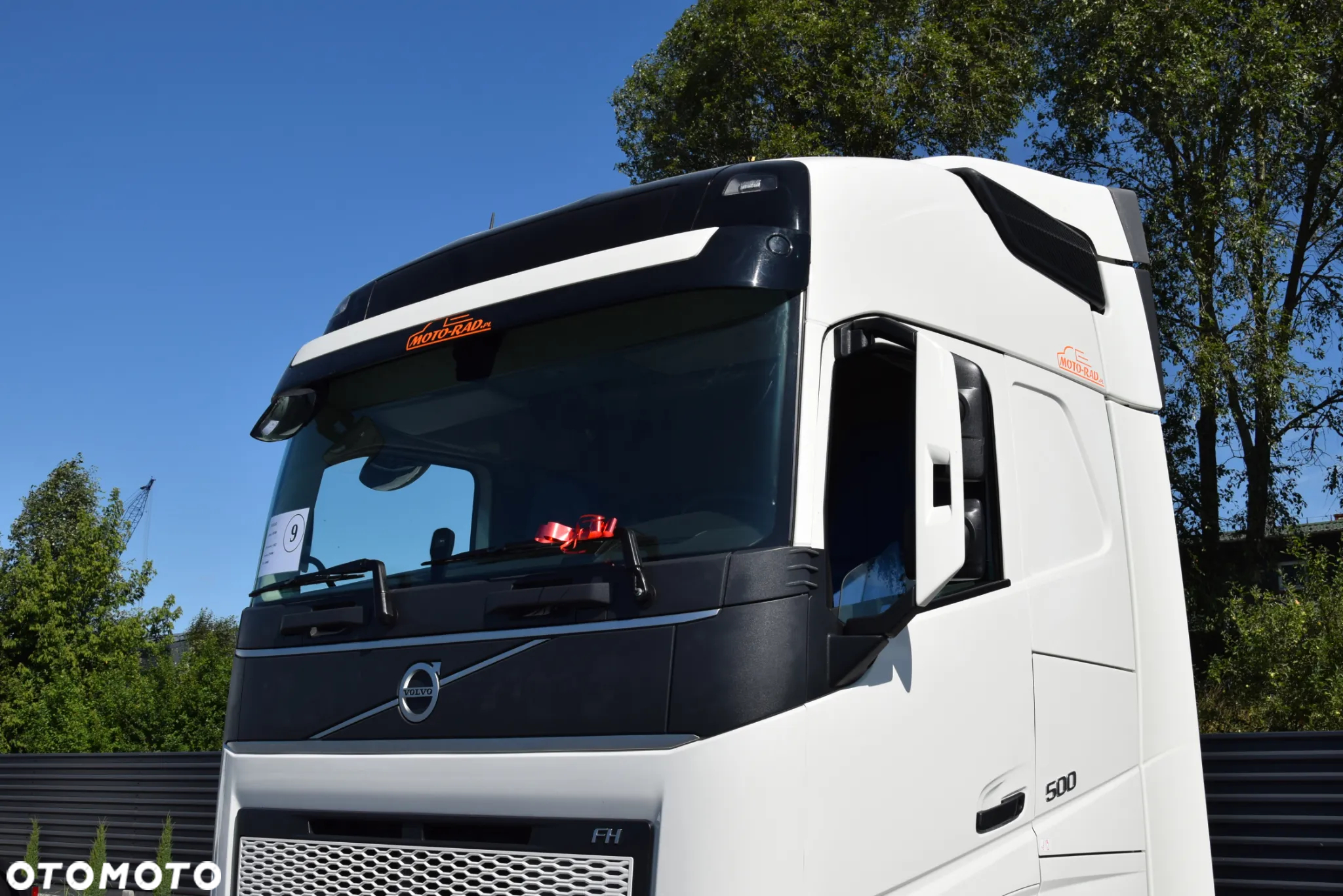 Volvo FH500 / EURO 6 / NOWY MODEL / KLIMATYZACJA POSTOJOWA / ACC / LEDY / 2 ZBIORNIKI / FULL SPILERY / 2023 / NISKI PRZEBIEG / SERWISOWANY / SPROWADZONY - 10