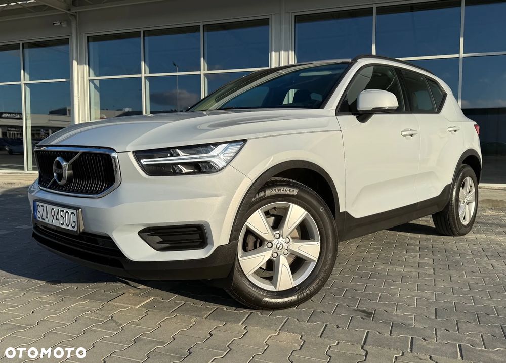 Volvo XC 40 T2 Momentum Core - 3