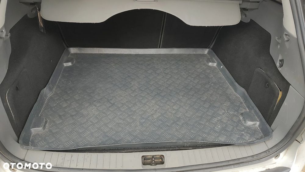 Ford Focus 1.6 TDCi Silver X - 12