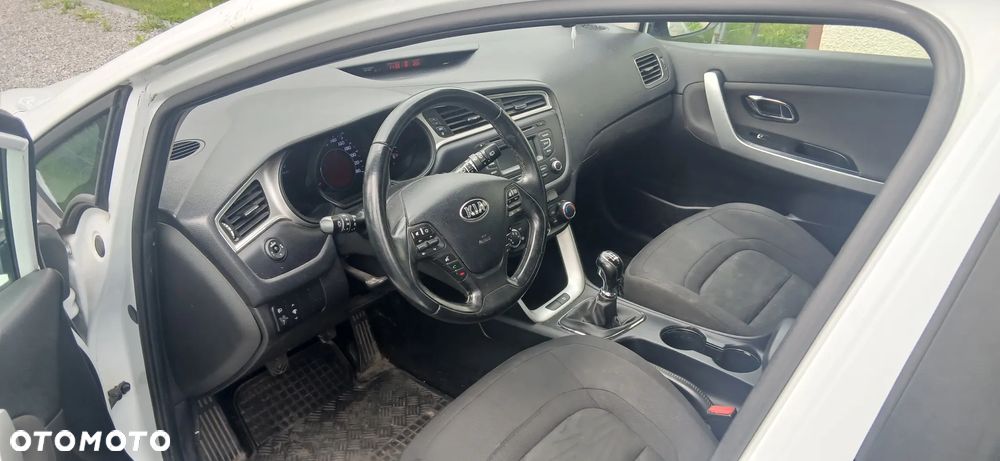 Kia Ceed 1.4 CVVT Attract - 7