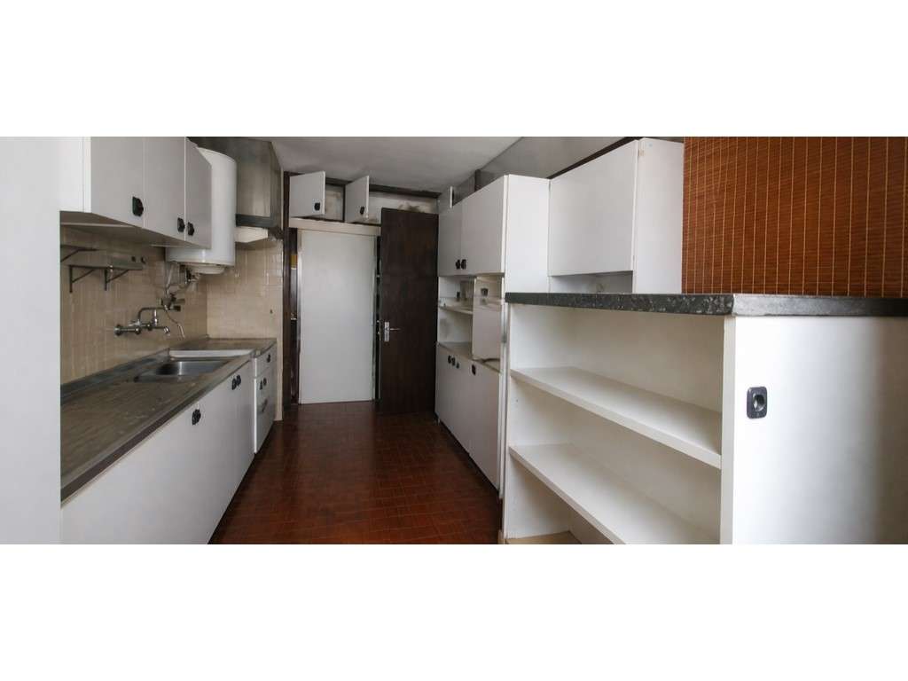 APARTAMENTO - T2+1 (R/c) - Grande imagem: 2/15