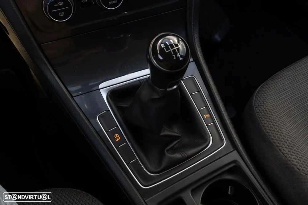 VW Golf - 15