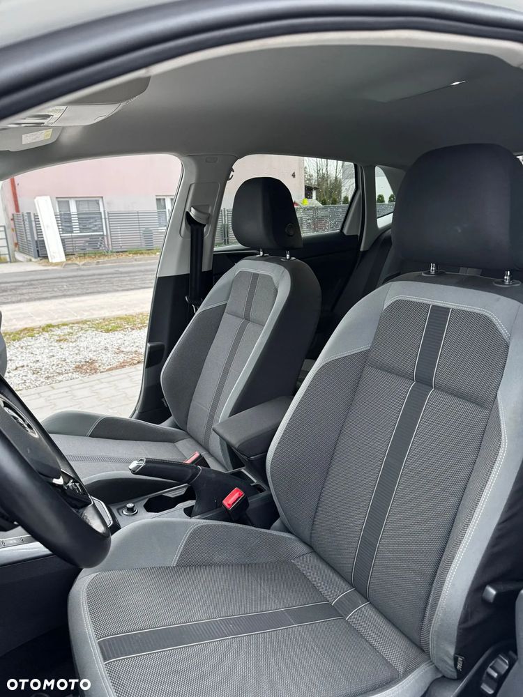 Volkswagen Polo 1.0 TSI DSG Highline - 23