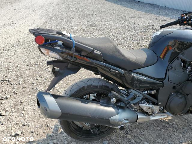 Kawasaki GTR - 6