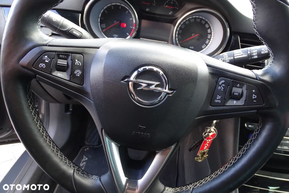 Opel Astra 1.4 Turbo Innovation - 14