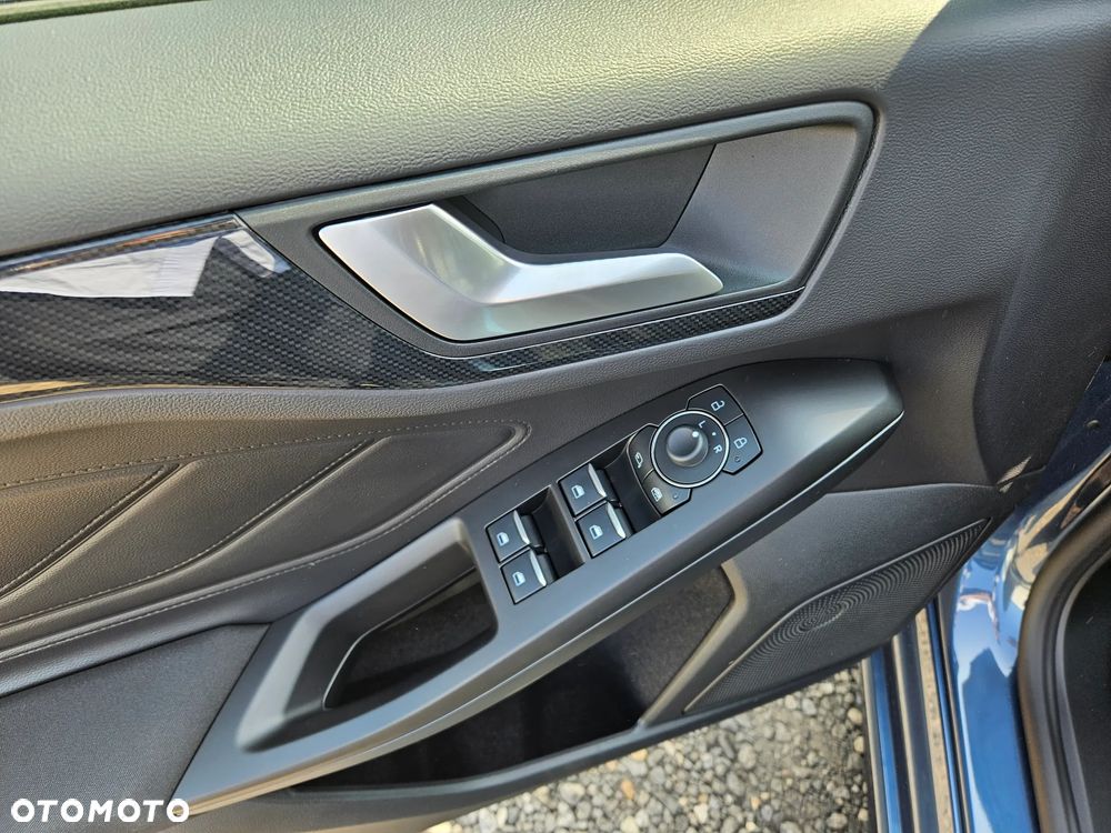 Ford Focus 1.0 EcoBoost mHEV ST-Line X - 16