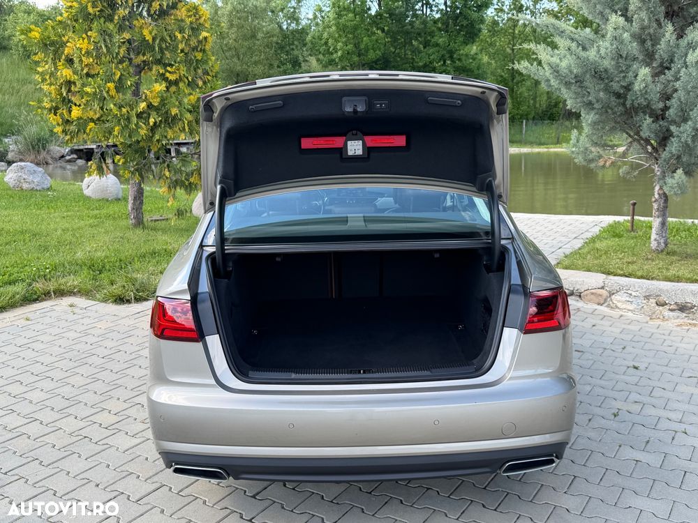 Audi A6 2.0 TDI Ultra S tronic - 15