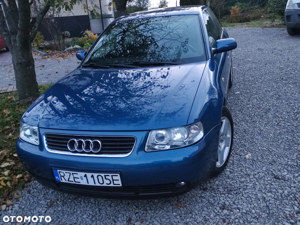 Audi A3 Sportback 1.8T Ambiente - 1