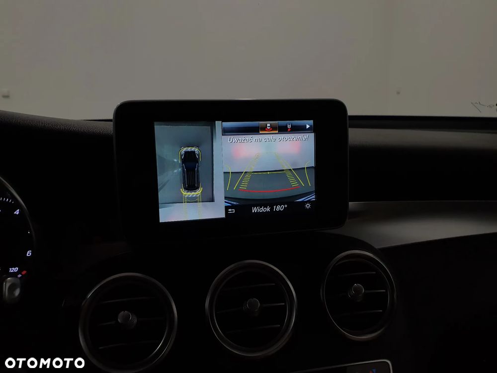 Mercedes-Benz GLC - 24