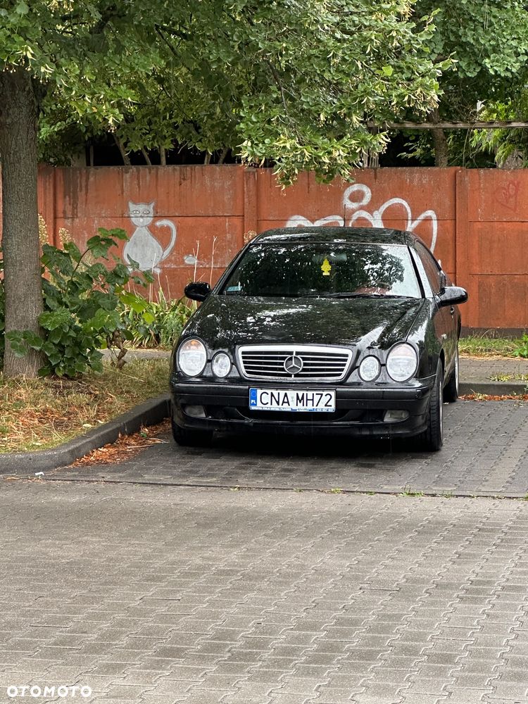 Mercedes-Benz CLK - 2