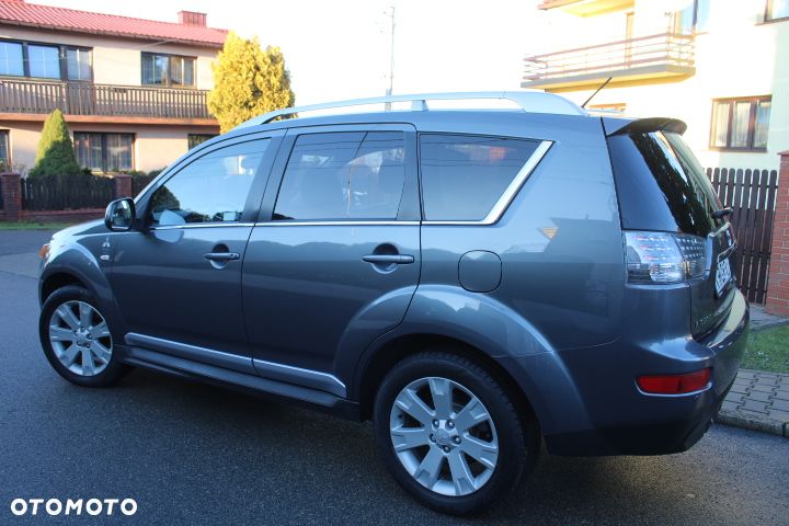 Mitsubishi Outlander - 19