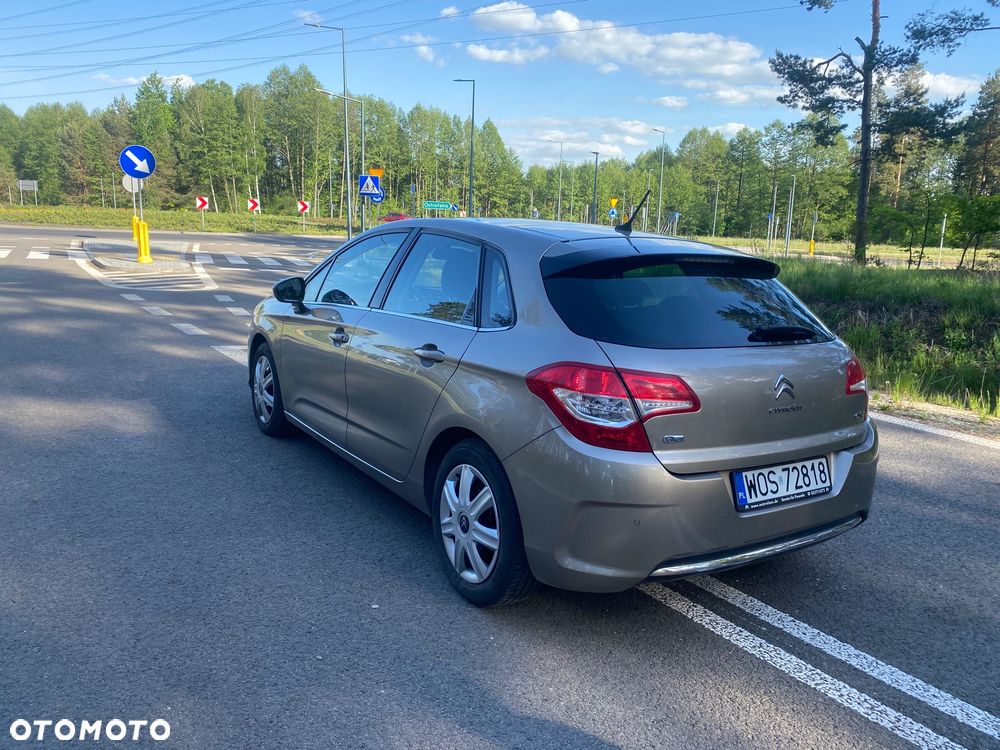 Citroën C4 HDi 115 Exclusive - 9