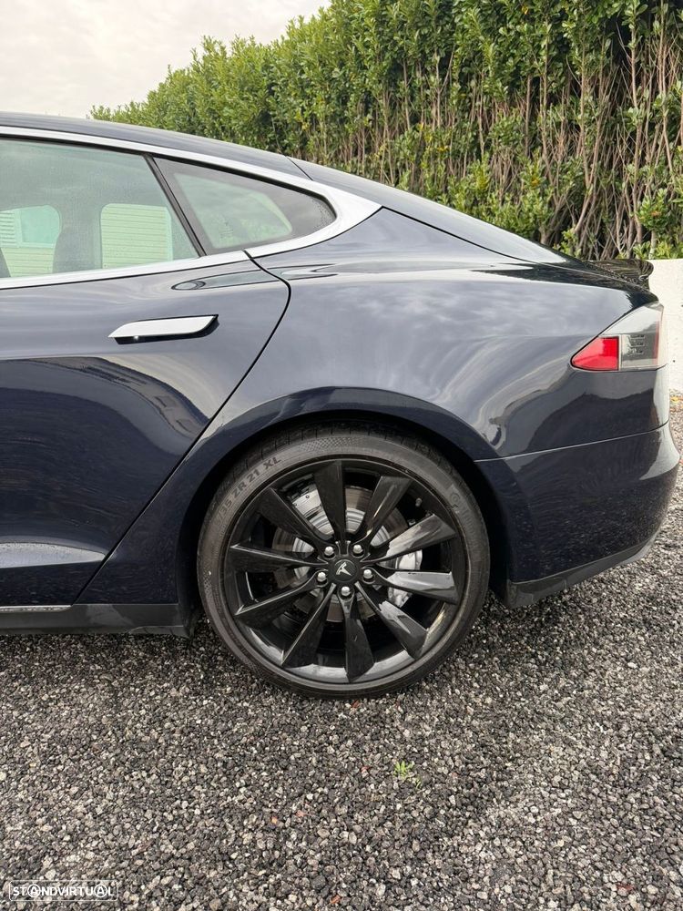 Tesla Model S 60 - 14