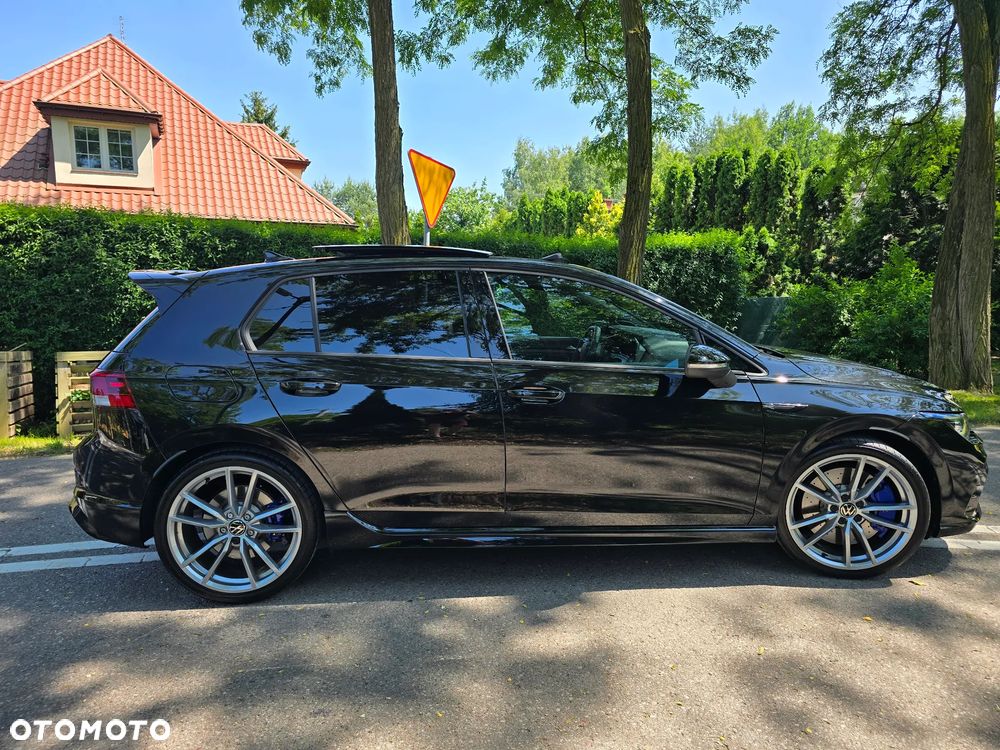 Volkswagen Golf - 6