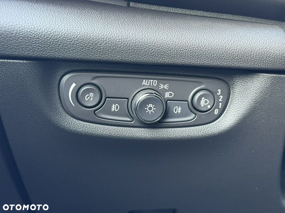 Opel Insignia 2.0 CDTI Business Elegance S&S - 16