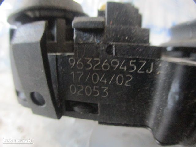 Interruptor 96326945ZJ CITROEN C5 2002 2.0 HDI 0P VIDROS FE Danificado Falta Um Botão - 4