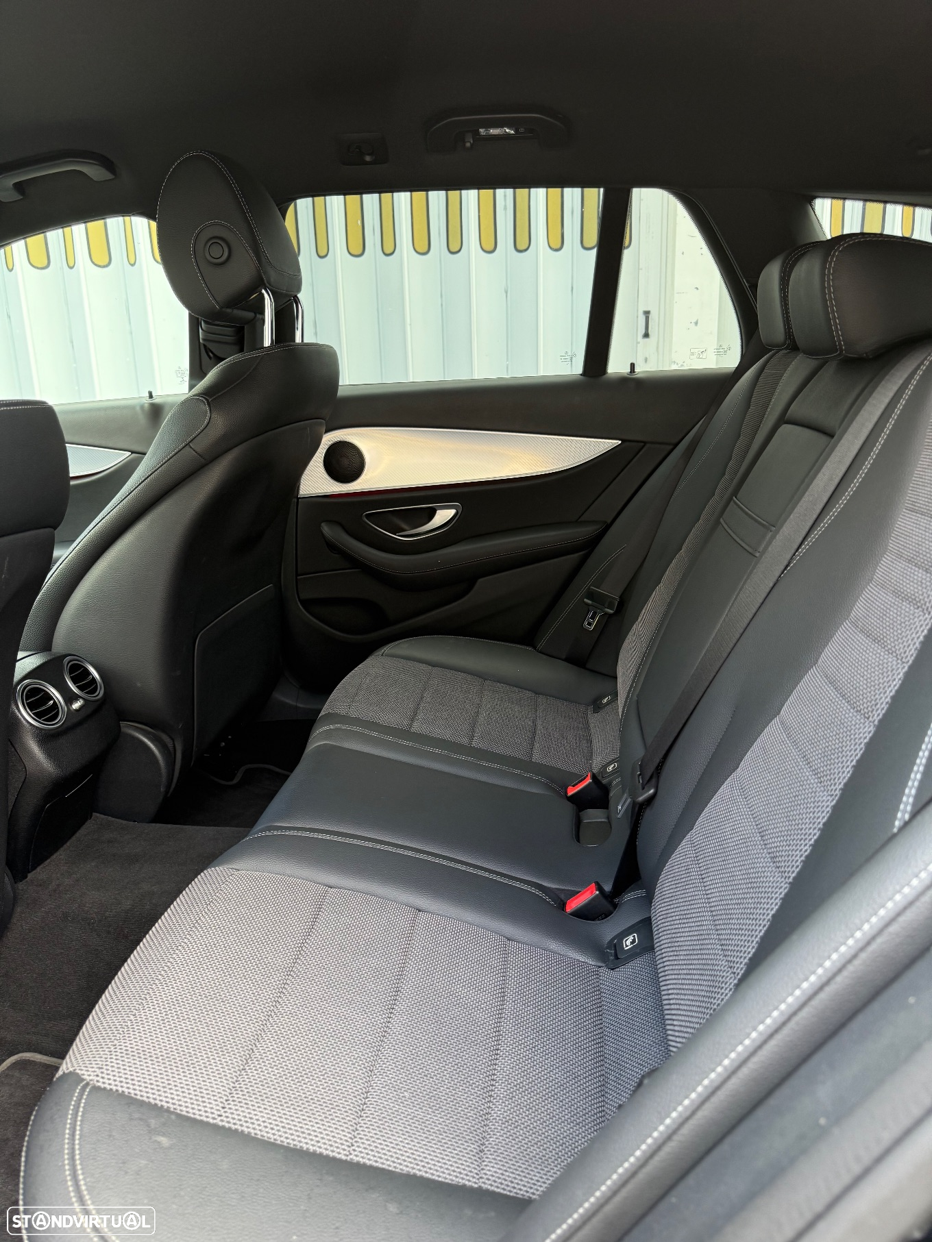 Mercedes-Benz E 300 de Avantgarde - 21