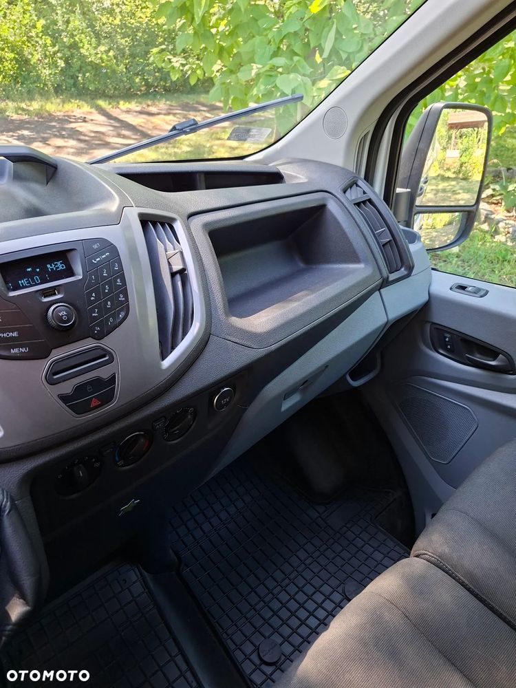 Ford Transit - 19