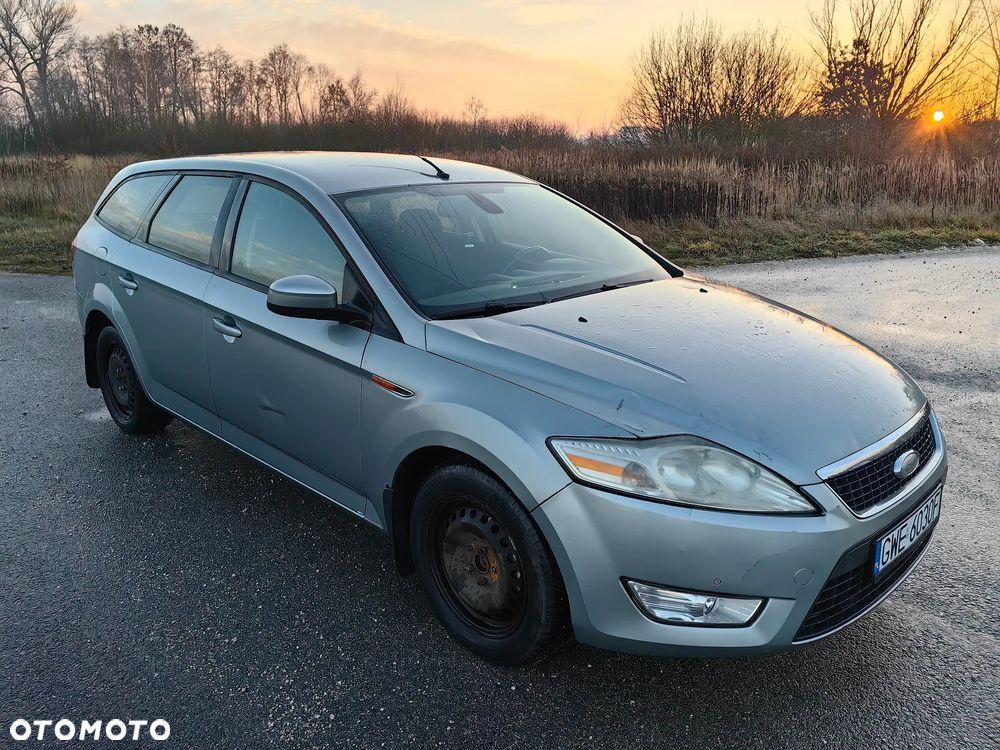 Ford Mondeo 2.0 Ambiente - 10