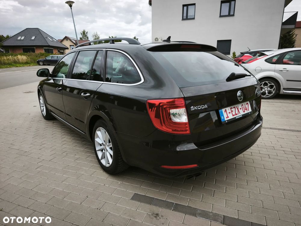 Skoda Superb 1.6 TDI GreenLine - 7