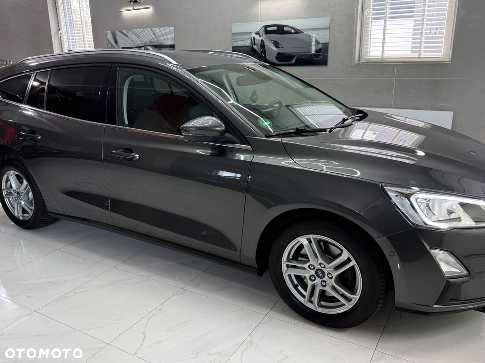 Ford Focus 1.0 EcoBoost Hybrid TITANIUM - 11