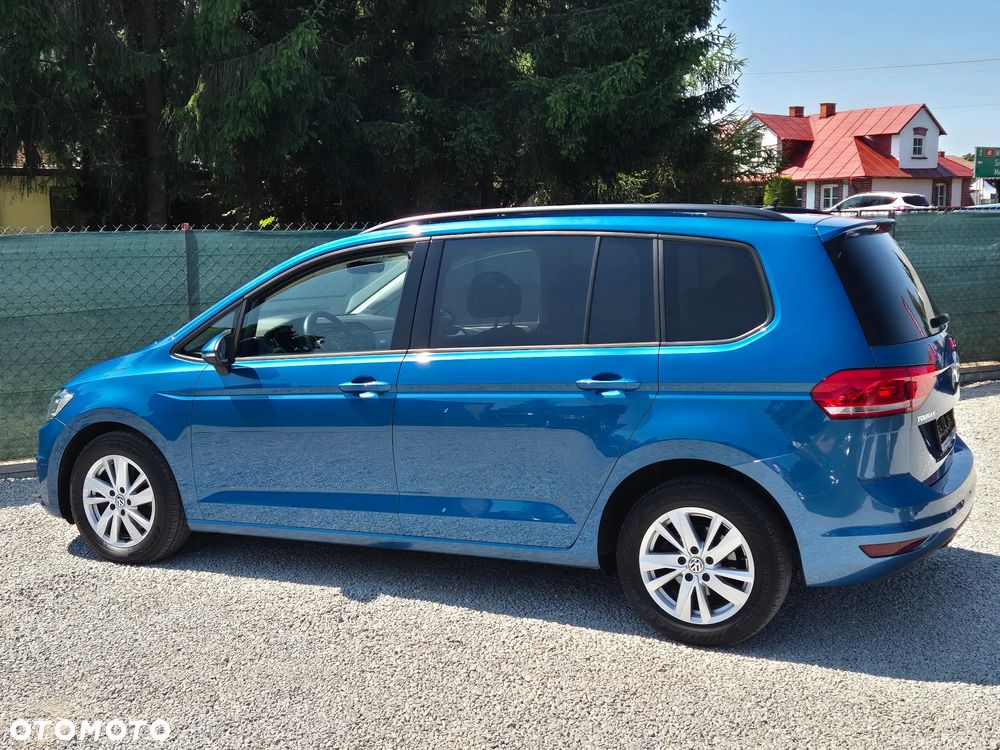 Volkswagen Touran 2.0 TDI SCR Comfortline - 22