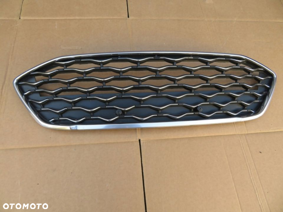 ATRAPA GRILL FORD FOCUS IV MK4 VIGNALE 18R- KRAKÓW - 3