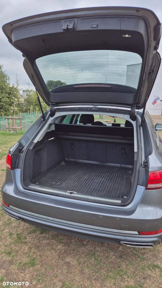 Audi A4 Avant 40 TDI S tronic - 8
