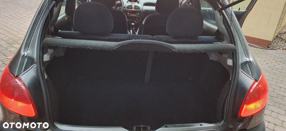 Peugeot 206 - 14
