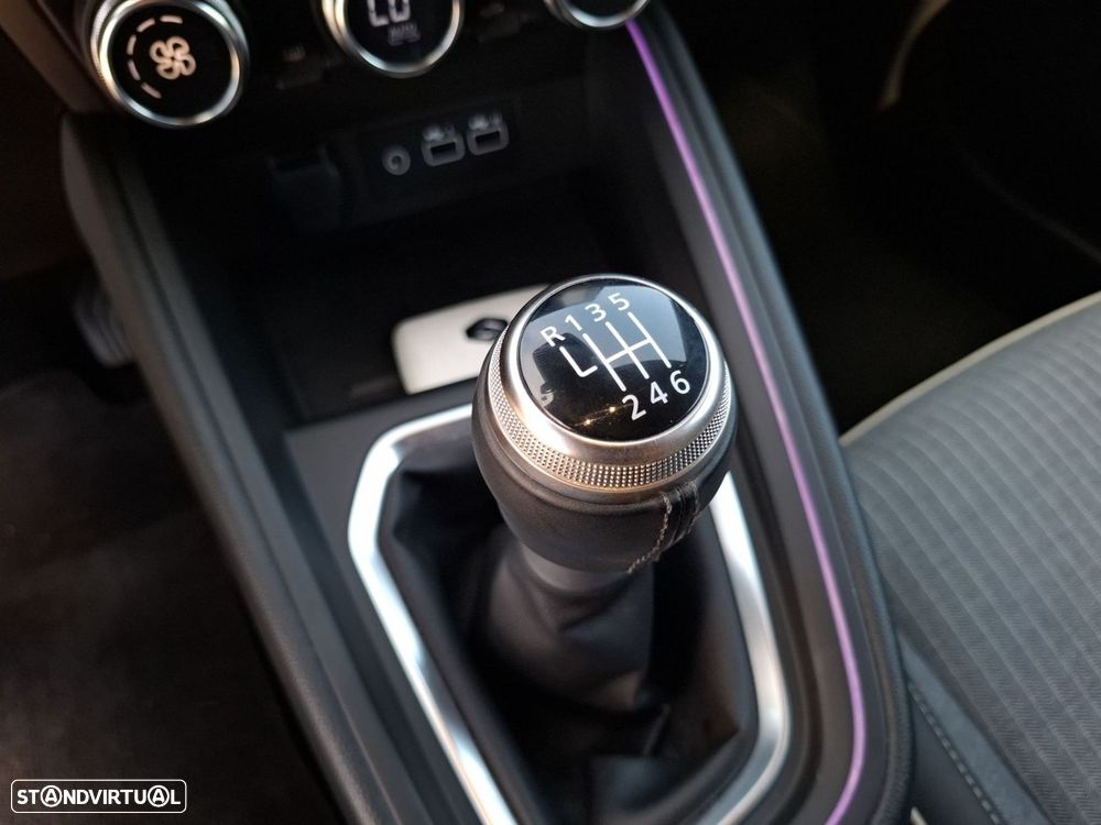 Renault Clio 1.0 TCe Techno - 18