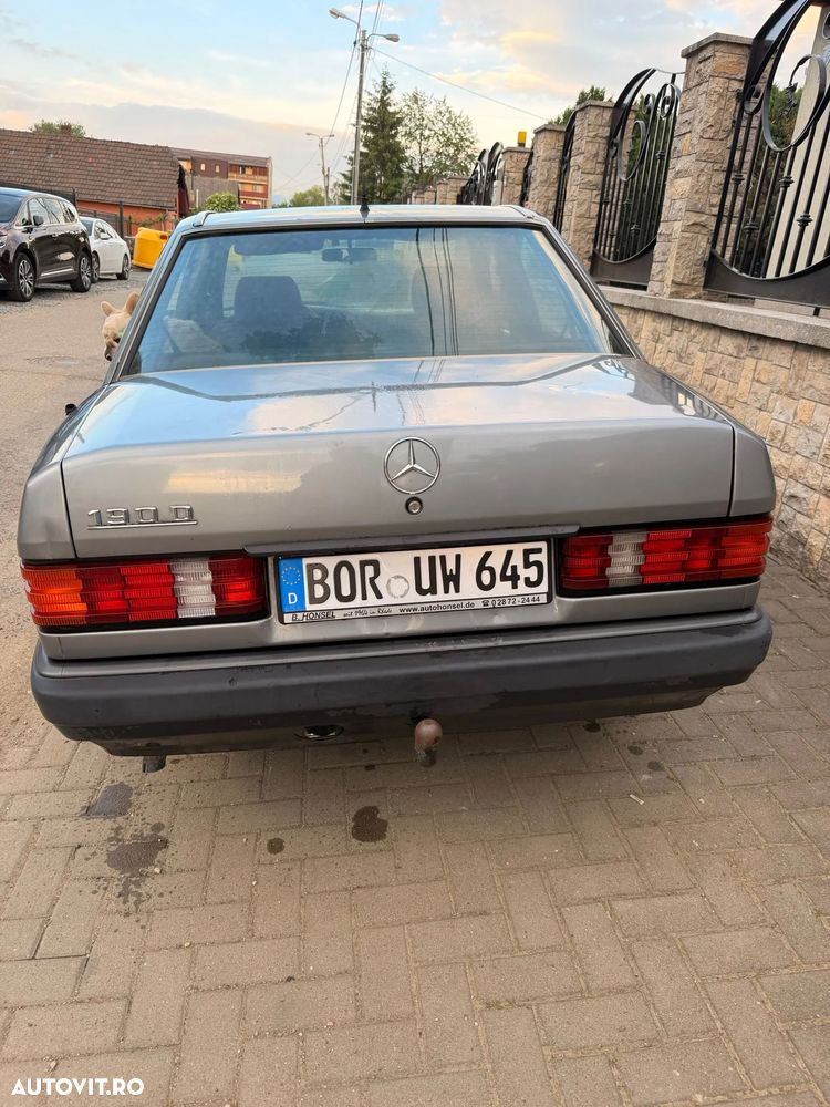 Mercedes-Benz 190 - 5